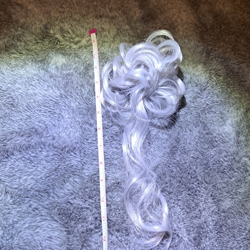 BNWOT'S Cute Elastic Band Hairpiece